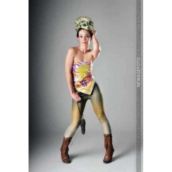 Neide Ambrosio Zipper Metal Chain Mail Bag Handcrafted in Brazil - Picture 2 of 11